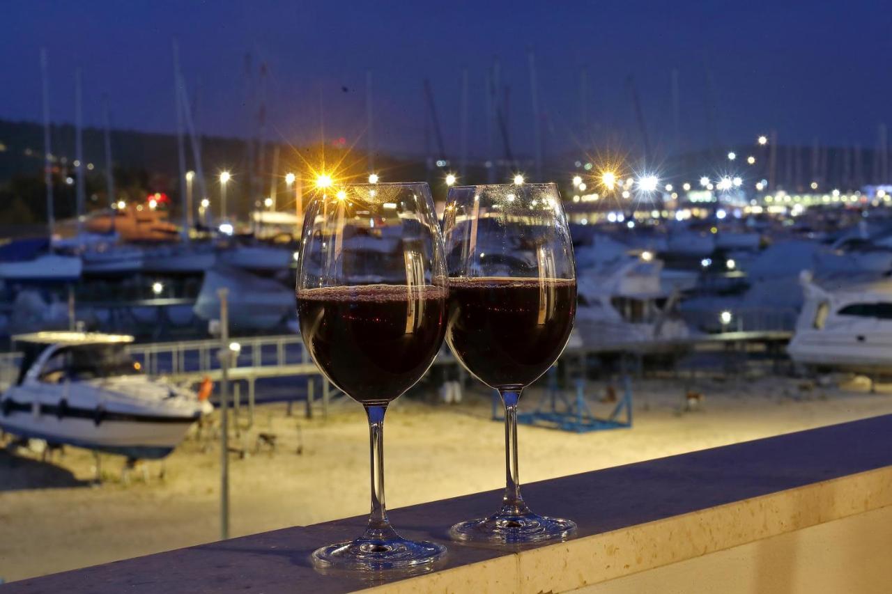 Luxury Apartments Monika Near The Sea With Private Parking Bibinje Esterno foto