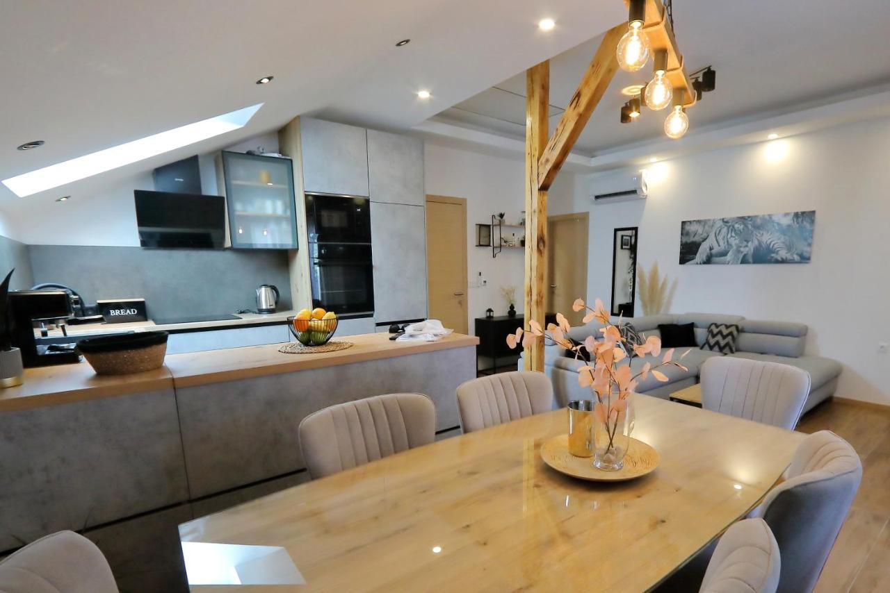 Luxury Apartments Monika Near The Sea With Private Parking Bibinje Esterno foto