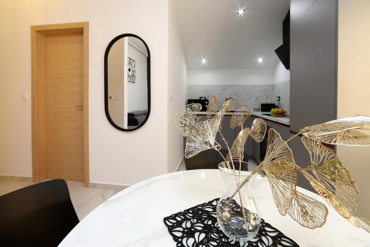 Luxury Apartments Monika Near The Sea With Private Parking Bibinje Esterno foto