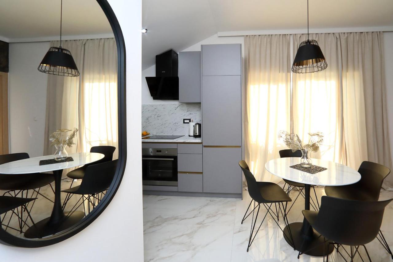 Luxury Apartments Monika Near The Sea With Private Parking Bibinje Esterno foto