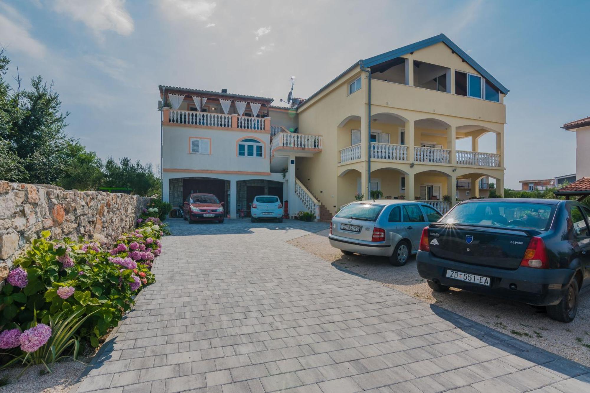 Luxury Apartments Monika Near The Sea With Private Parking Bibinje Esterno foto