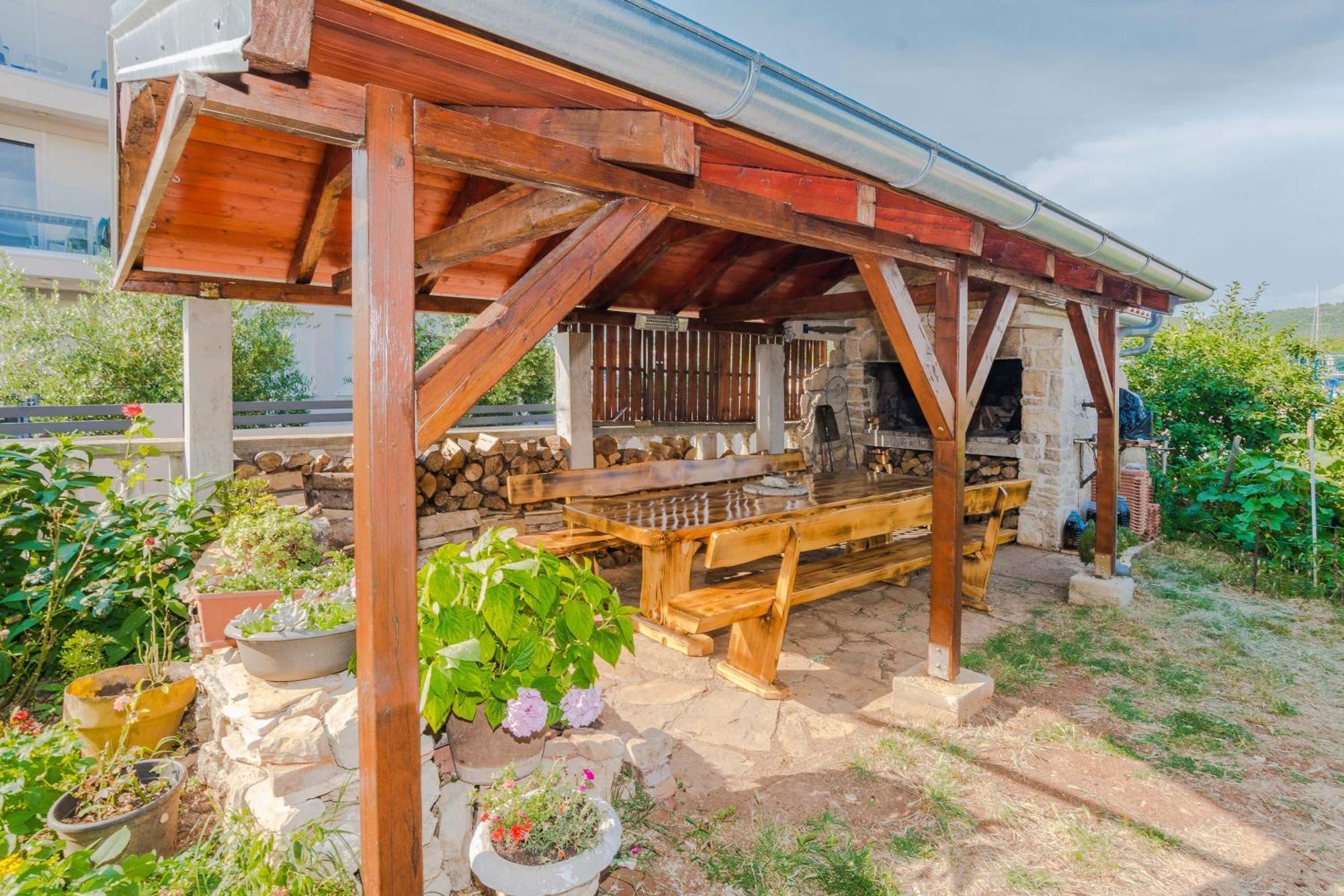 Luxury Apartments Monika Near The Sea With Private Parking Bibinje Esterno foto